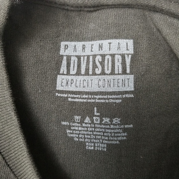 Parental Advisory Explicit Content Distressed - Picture 6 of 6